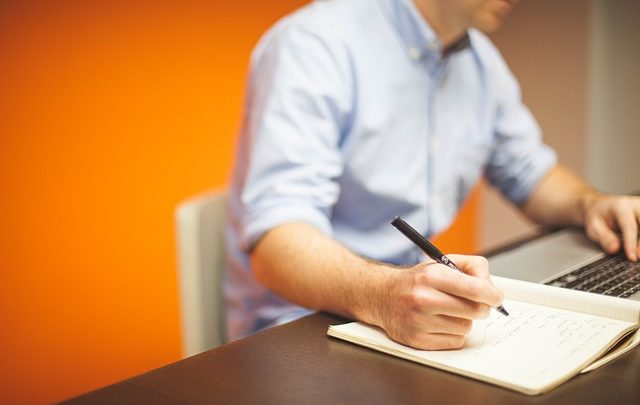 Un'immagine dei metodi di blogging ideali per diffondere rapidamente il tuo articolo e attirare lettori interessati | oa_writing_good_articles