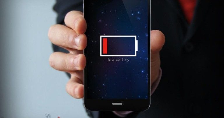 Uma imagem com as melhores dicas para manter a bateria do seu smartphone por mais tempo sem carregar bateria-smartphone-768x576