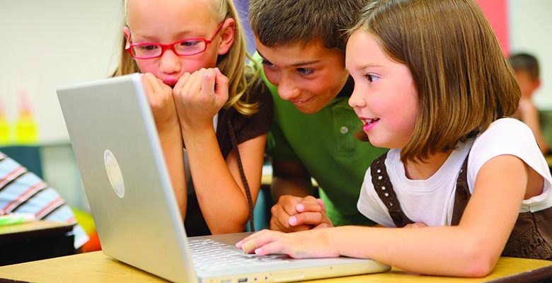 Immagine per i genitori: sapere come proteggere i propri figli online | Keep-Kids-Safe-Online-Hero-1