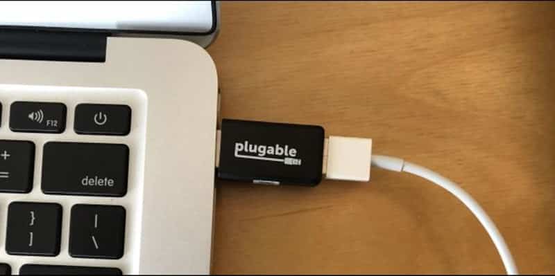 공용 USB 충전 포트에서 데이터 유출을 막는 방법 이미지 | How-To-Stop-Data-Breach-from-Public-USB-Charging-Ports1-1