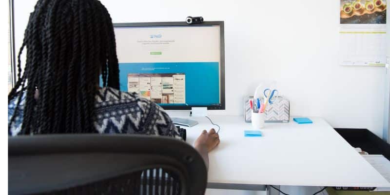 Imagem de truques úteis para facilitar o gerenciamento de cartões Trello | imagem em destaque dos cartões trello