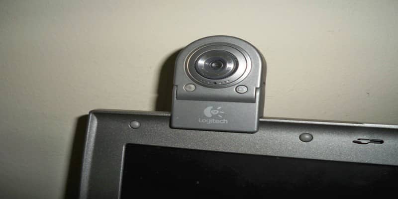 Εικόνα για Πώς να καταλάβετε εάν η webcam σας έχει παραβιαστεί και πώς να προστατευτείτε | Διαθέτει κάμερα