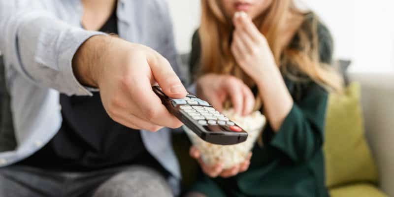 Obraz najlepszych aplikacji na telefon, które pomogą Ci śledzić ulubione programy telewizyjne | free-tv-feature