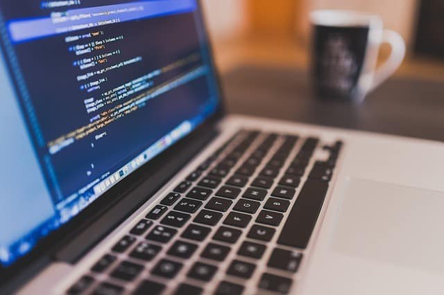 Obraz narzędzi programistycznych Chrome: kilka przydatnych wskazówek, jak korzystać z nich jak profesjonalista | coding-924920_640
