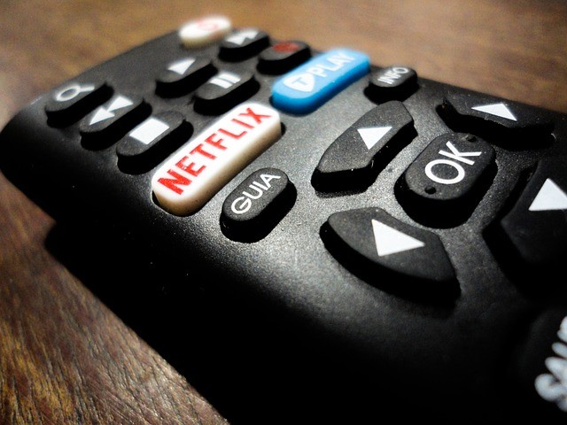 Immagine di Come guardare Netflix su qualsiasi TV – 5 modi | netflix-2705725_640
