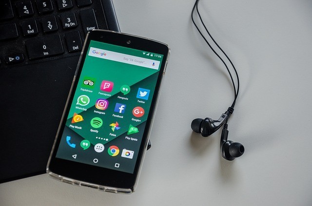 Immagine delle migliori app di sintesi vocale per Android | smartphone-1735044_640