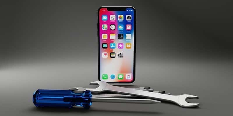 兩名學生涉嫌透過維修假冒 iPhone 詐騙他人並賺取 100 萬美元的照片 | 新聞-iPhone-假冒-維修-特色