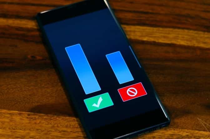 Zrzut ekranu najlepszych aplikacji do głosowania i ankiet na telefony z systemem Android i iOS | Screenshot-2019-06-15-at-1.33.37:XNUMX:XNUMX-min-DzTechs