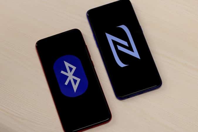 NFC 與藍牙的圖片:真正的區別是什麼?哪一個比較適合不同的用途? | nfc-bt-min-DzTechs