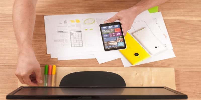 Imagen de proyectos geniales que te permiten ejecutar Android en tu PC | 6-Proyectos-de-Android-a-PC-Imagen-destacada-800x400-min-DzTechs