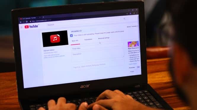 如何以多種方式將音訊檔案上傳到 YouTube 的圖片 | 螢幕截圖-2019-07-01-at-8.09.09-pm-min-DzTechs