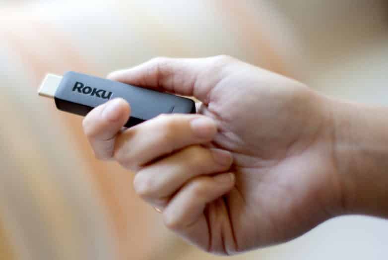 Imagem de como configurar e usar um Roku Streaming Stick pela primeira vez | 1_roku-streaming-stick-min-DzTechs