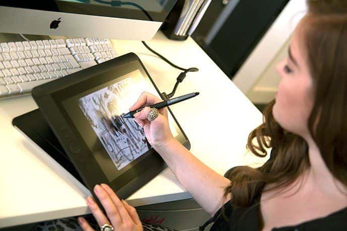 Obraz Duet Display kontra EasyCanvas: Który jest lepszy do używania iPada Pro jako tabletu graficznego na komputerze? | Zrzut ekranu z 2019 sierpnia 08 r. o 06:7.03.32:XNUMX – min. DzTechs