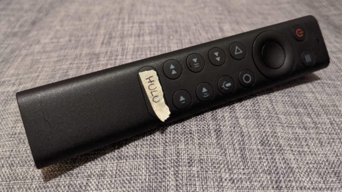 Bild zum Zurücksetzen der Netflix-Tastenfunktion auf NVIDIA Shield TV | Shield-remote-improved-668x376-min-DzTechs