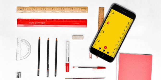 Obraz przedstawiający sposoby wyświetlania linijki na ekranie komputera lub telefonu | najlepsze-aplikacje-na-iphone-670x335-min-DzTechs