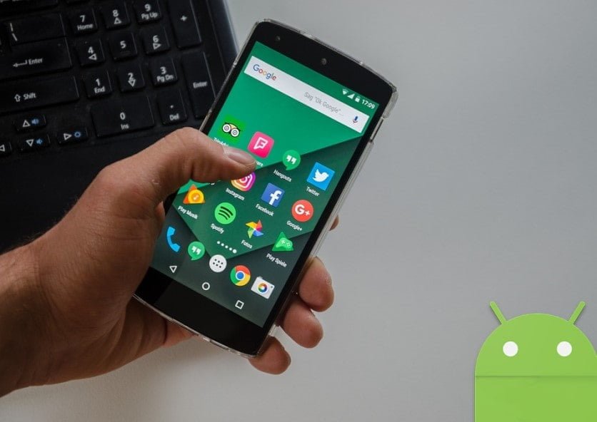 Εικόνα του Τι είναι το Stock Android; Λόγοι για να το χρησιμοποιήσετε στο επόμενο τηλέφωνό σας | smartphone-1707069_960_720-min-DzTechs