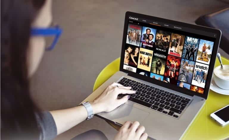 Immagine dei migliori siti per guardare la TV online sul tuo computer | live_streaming_TV_on_computer-ua8PuIfs-DzTechs