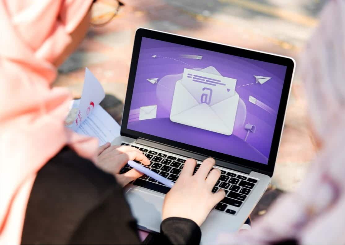 Afbeelding van Hoe e-mails kunnen worden getraceerd naar hun bron-IP-adres | email_headers-dCieHSfs-DzTechs