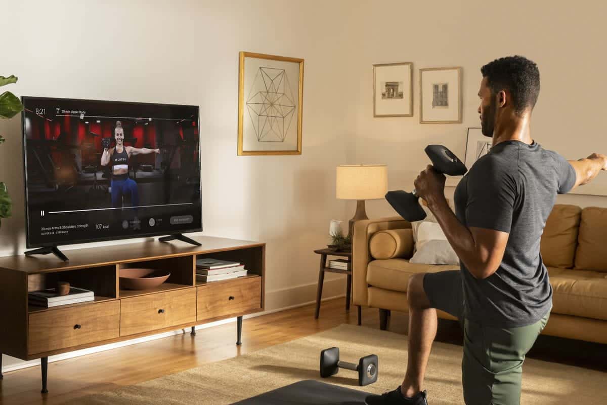 Bild der besten Firestick-Fitness-Apps, mit denen Sie Ihr Wohnzimmer in ein Fitnessstudio verwandeln | Peloton_App_3.0-jj87jags-DzTechs