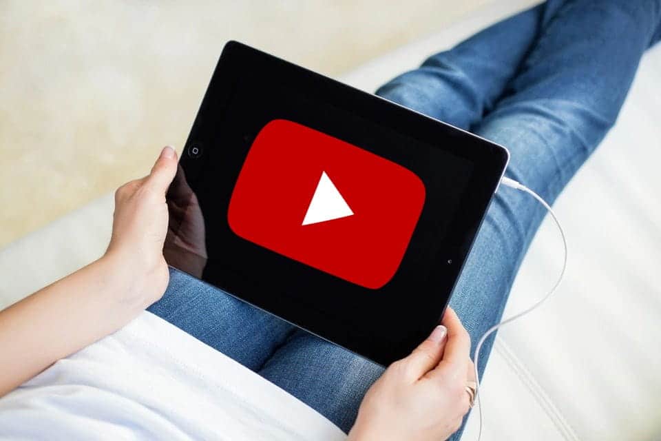 Image de Quelle quantité de données cellulaires YouTube consomme-t-il ? | Shutterstock_393295279-INgjmNfs-DzTechs