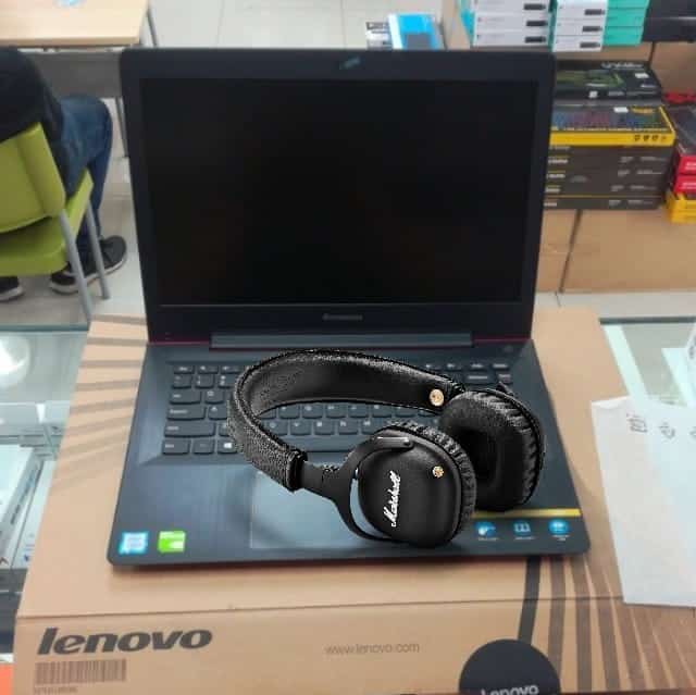 Immagine di Disattiva la fastidiosa finestra pop-up quando si collegano le cuffie su Lenovo Thinkpad | ultrabook_lenovo_laptop_500s__free_jbl_bluetooth_headphone_t450bt_1512726308_cc5ba4d9-cn5dxMfs-DzTechs