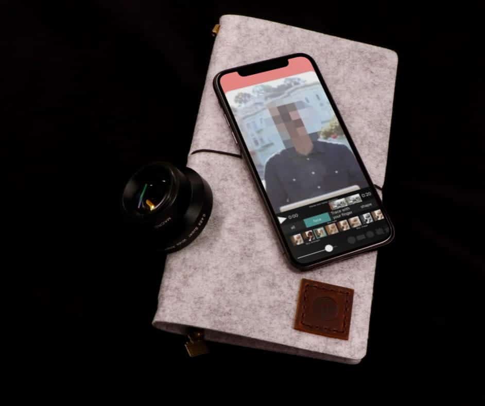 Obraz najlepszych aplikacji do rozmywania i przyciemniania twarzy na zdjęciach i filmach na Androida i iOS | video_mosaic_app-ZqSQ0Yfs-DzTechs