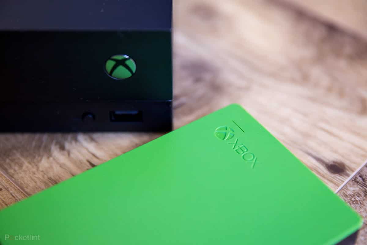 Immagine di Come connettere un disco rigido Xbox 360 a un computer | 132072_games_feature_how_to_upgrade_your_xbox_one_storage_by_2tb_and_more_thats_up_to_100_additional_games_image1_zxyb862dk7-Yq0UEOfs-DzTechs