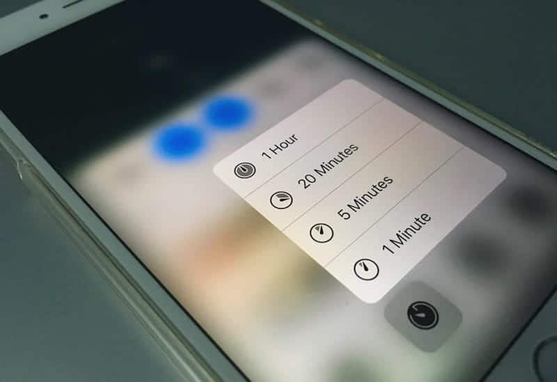 iPhone'unuzda zamanlayıcı ayarlamanın en hızlı yolları resmi | ios_10_timer_3d_touch_featured-esoe3Ofs-DzTechs