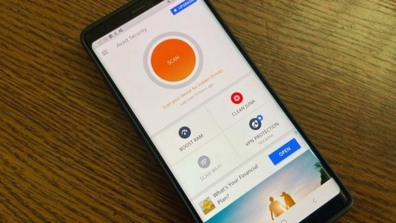 Android için En İyi Ücretsiz Antivirüs Uygulamalarının Görüntüsü – Cihazınızı Güvende Tutun | free_ap_app_hero_02-Qlj4Yfgs-DzTechs