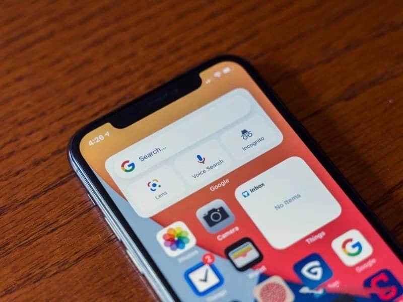 在 Android 上取得適用於 iOS 14 的 Google Widgets 圖片 | google_widget_ios_14_iphone_11_pro_hero-xMfvFhgs-DzTechs