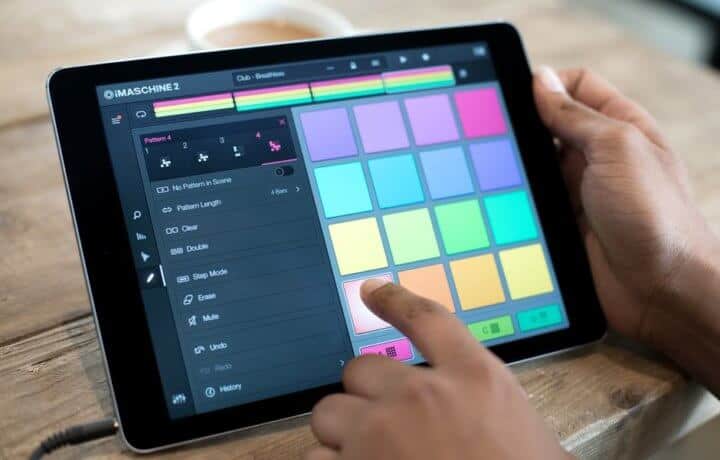 Εικόνα των καλύτερων εφαρμογών Beat Creation για Android το 2023 | iMASCHINE-2-iPad-App-720x460-DzTechs