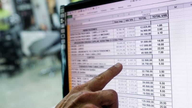 如何在 Excel 中篩選資料以顯示所需資訊的圖片 | 1Z3jqv4TutOPrXW1_UWC12Q-DzTechs