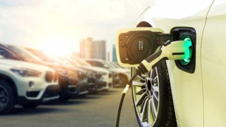 Immagine di Il caricabatterie della tua auto elettrica rappresenta un rischio per la sicurezza? | 1dG7AdHRZsVhVlmqwndEdUQ-DzTechs
