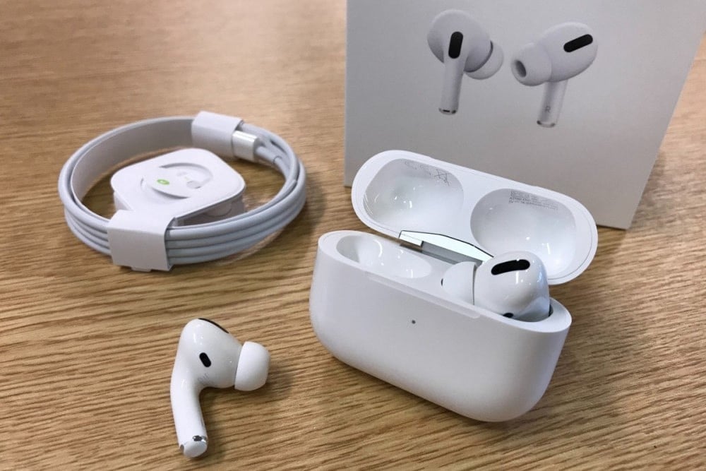 Immagine di dove puoi trovare il numero di serie dei tuoi AirPods | 1jfCo6AXxvadby7tuVw_apg-DzTechs