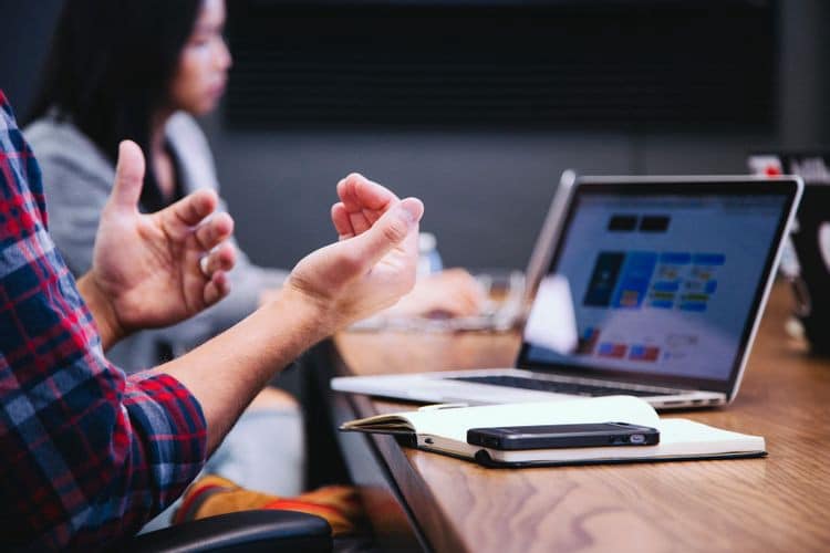 Immagine delle migliori app che puoi utilizzare per scrivere riepiloghi efficaci delle riunioni | 1TTy-BRcJW6AM532KXOTl7g-DzTechs