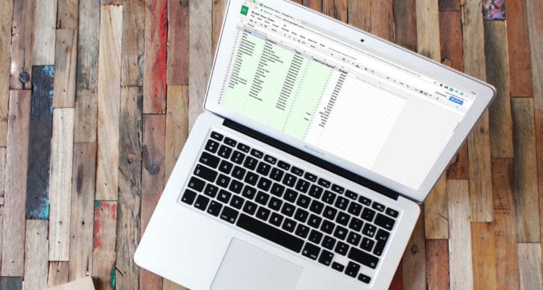 Immagine di Come tenere traccia delle modifiche in Fogli Google utilizzando le notifiche email e la cronologia delle modifiche | 1JeC0sGaL0hOIFmRD94Cg_A-DzTechs
