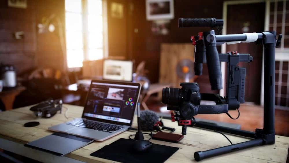 Immagine di Di quale attrezzatura hai bisogno per avviare un canale YouTube? | 1qqWB7157WLSwO8KZ7lSwZA-DzTechs