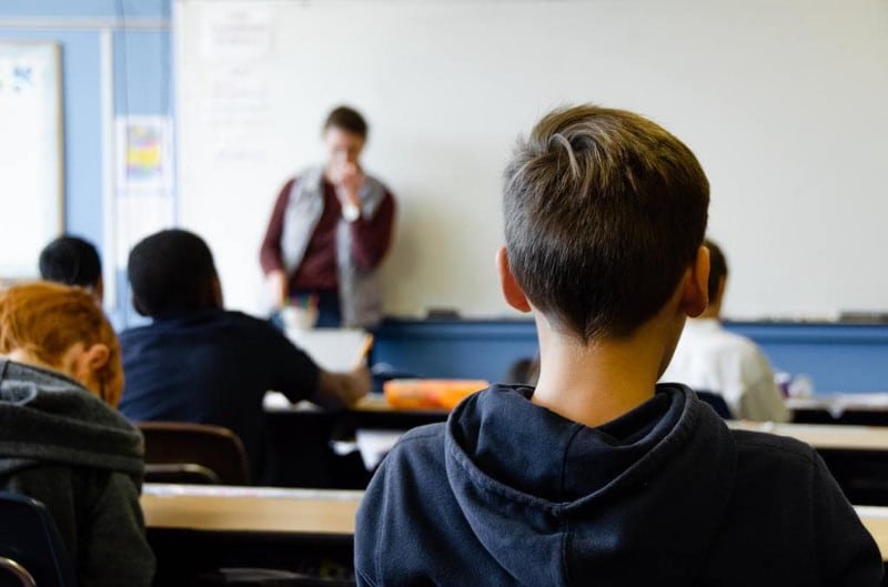 Immagine dei migliori siti web per valutare e recensire insegnanti e professori | 1-9NpSD541qRefacvDLqYgw-DzTechs