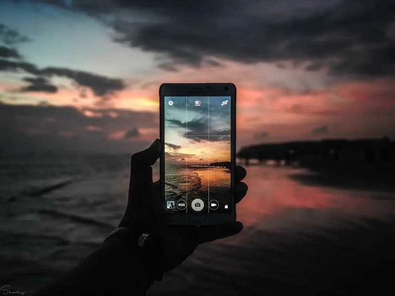 Foto di Come scattare belle foto con lo smartphone in condizioni di scarsa illuminazione: alcuni consigli | 1qoi-nX8gSUbieeoYt0ZTjw-DzTechs