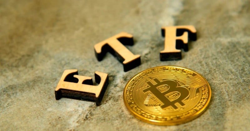 Obraz: Czym jest ETF na kontrakty terminowe na Bitcoina? Czym różni się od ETF-a spot? | 1dxBAC8hWndQ39Nev7xySLg-DzTechs