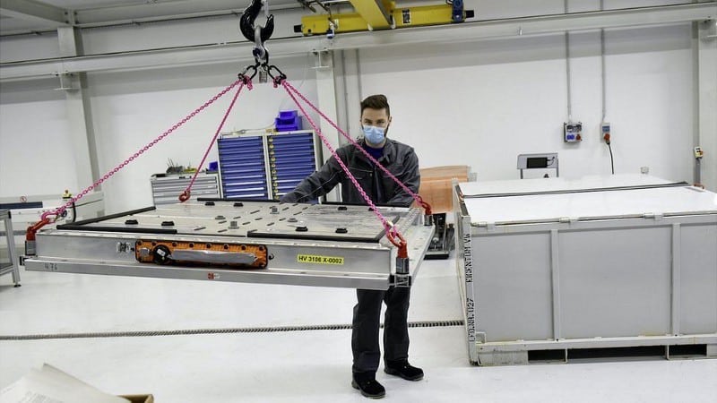 Immagine di usi sorprendenti per le batterie scariche delle auto elettriche 1mgBPGj8tlFSpHO7IZ7V3ww-DzTechs