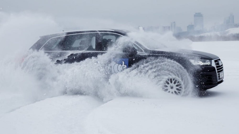 Immagine di La tua auto elettrica ha bisogno di pneumatici invernali? | 1P-EAdeTccu1yWEVvTRLAvQ-DzTechs