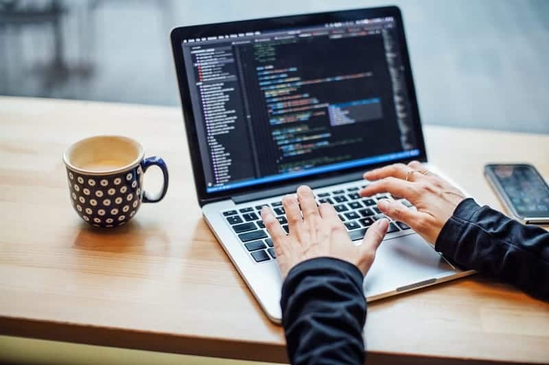 Afbeelding van de beste computerwetenschappenprogramma's voor afgestudeerden met een bachelordiploma | 1lHRD5aFP4dESx5S5xmLqjw-DzTechs