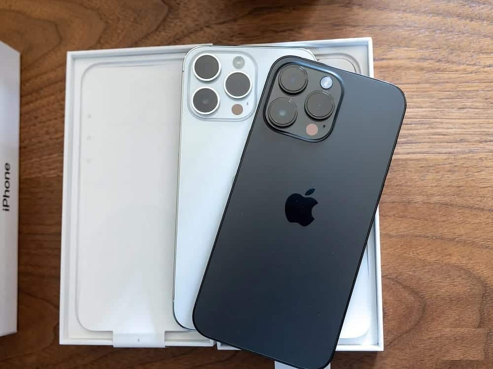 Obraz przedstawiający czynności do wykonania po zakupie nowego iPhone'a | 13ahbBQFeNPeex2WSD2fFVw-DzTechs