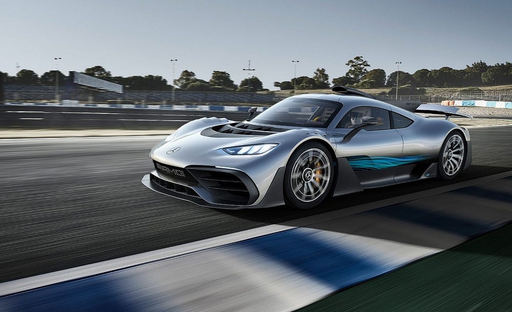 Immagine dell'auto ibrida Mercedes-AMG One ricca di tecnologia ispirata alla Formula 1 | 1h5L-iDzHdRds_YMDmsx45g-DzTechs