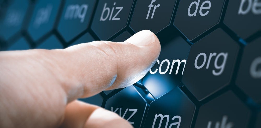 Afbeelding van verschillende manieren om erachter te komen wie de eigenaar van een website is | 1k7tCQx6PwdZIiydjcG88tw-DzTechs