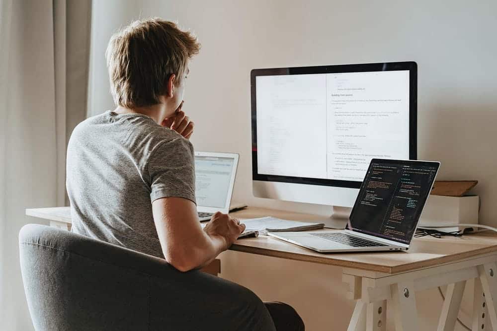 Image Linux Akademisi nedir ve Linux öğrenmenin iyi bir yolu mudur? | 1oeuE563Z0VY0OV7tpK5r7g-DzTechs