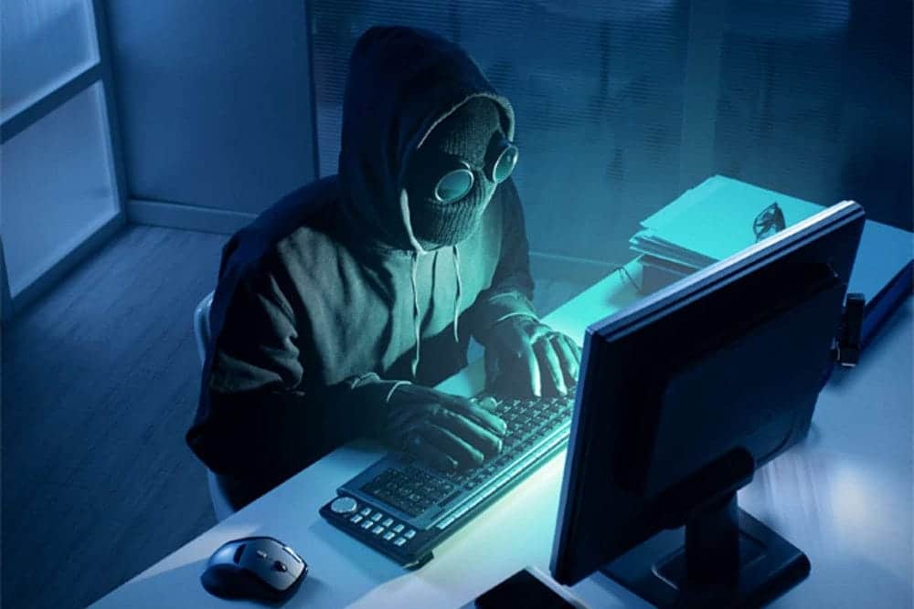 Imagem dos métodos comuns que os hackers usam para hackear sua conta bancária | 1CoF7crib1ZL5BK0ep_oPoA-DzTechs