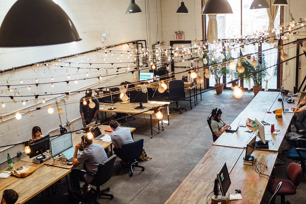 Immagine di Perché dovresti svolgere un lavoro a tempo pieno prima di lavorare come libero professionista? | 1bg7IMyk7anfXbYzYMj1NBg-DzTechs