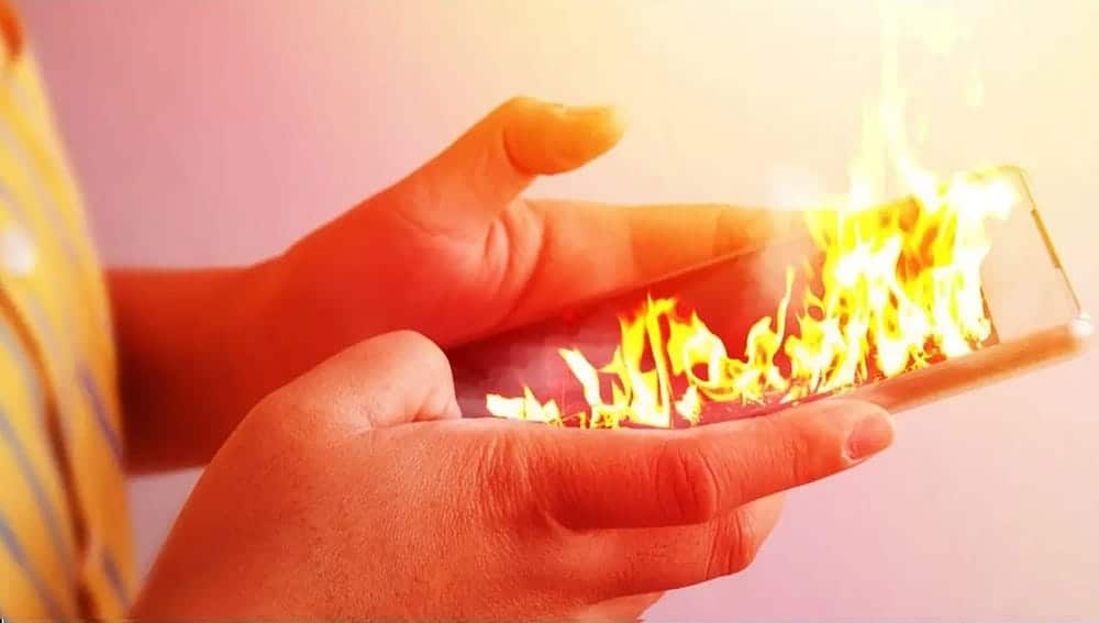 Immagine per Strategie per mantenere il tuo smartphone in estate: una guida per prenderti cura del tuo dispositivo durante il caldo | 17X4gDXkFBUqHiRqAKA0tuA-DzTechs